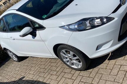Ford Fiesta 119.000 km 4.100 &euro; Kierspe 58566
