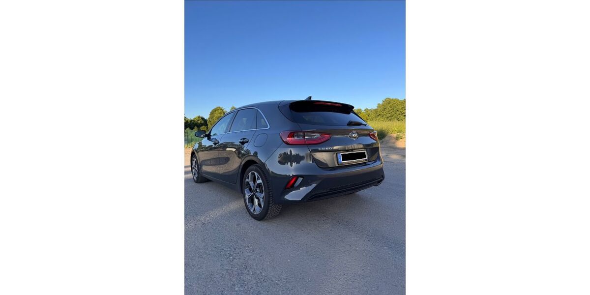 Kia ceed / Ceed 63.500 km 17.500 &euro; Dormagen 41539