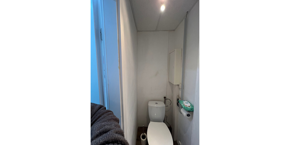 Investorenobjekt mit 3 Wohnungen, 2 Ladenlokalen und Erweiterungsmöglichkeiten zimmer