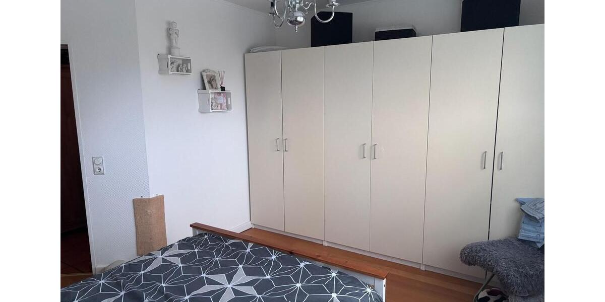 Etagenwohnung Hückeswagen - 2 Zimmer, 90 m&sup2;, 1.050&euro; | Angebot:25723682