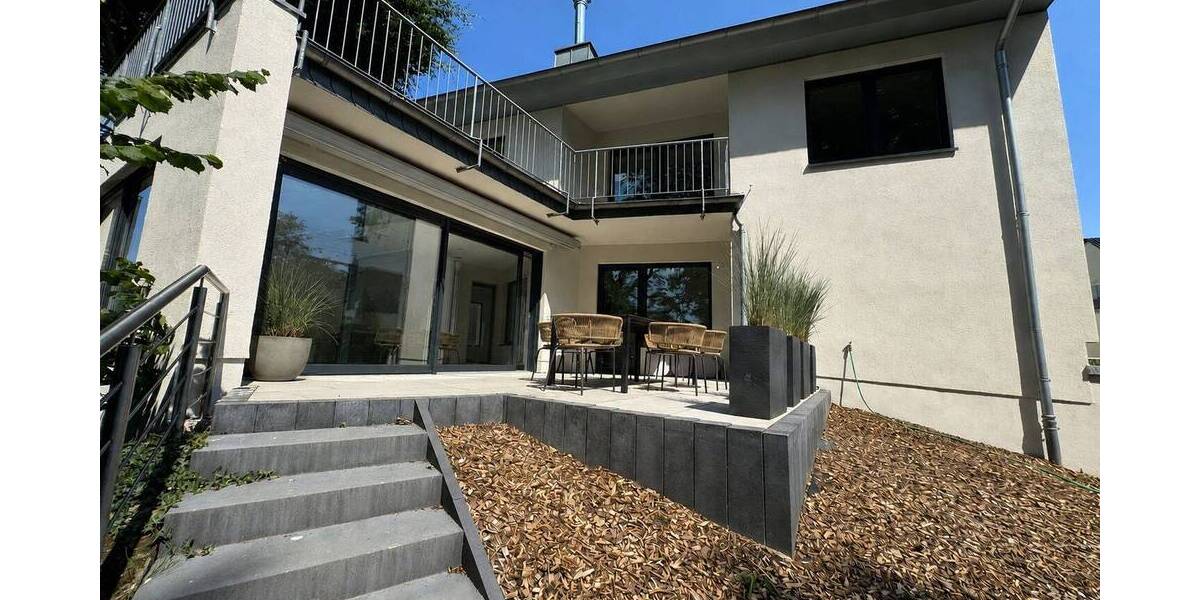 Einfamilienhaus Leverkusen Schlebusch - 8 Zimmer, 370 m&sup2;, 1.599.000&euro; | Angebot:26926981