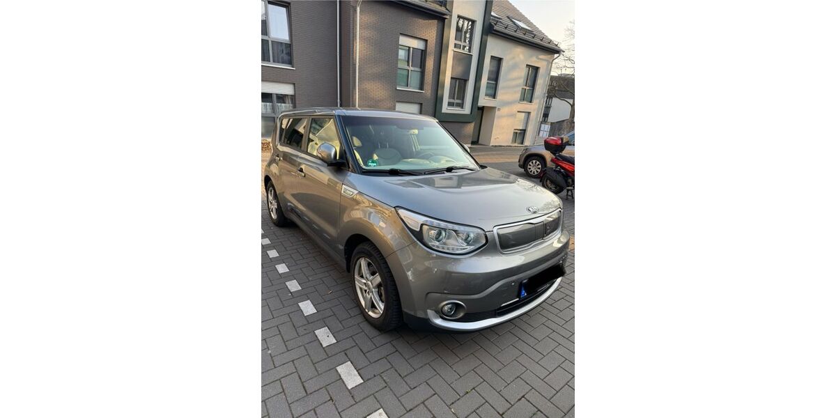 Kia Soul 31.000 km 10.900 &euro; Solingen 42697