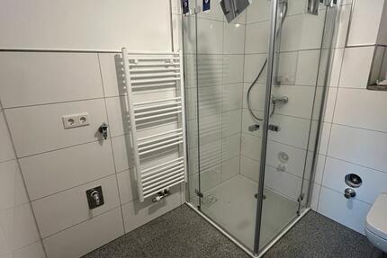 Einräumen-Appartement 60qm Hinterhof EG 1 zimmer