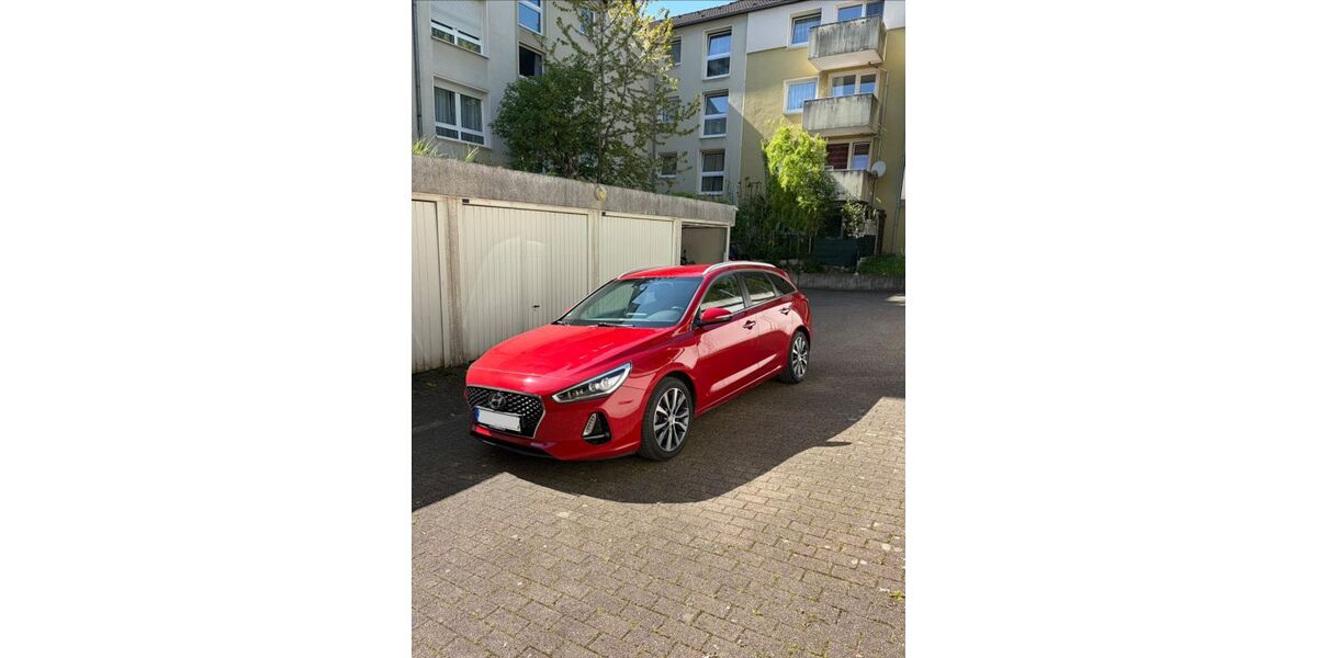 Hyundai i30 123.631 km 12.499 &euro; Hagen 58097