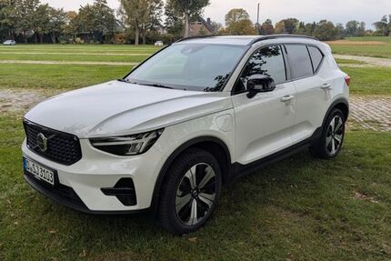 Volvo XC40 21.000 km 38.500 € Düsseldorf 40549