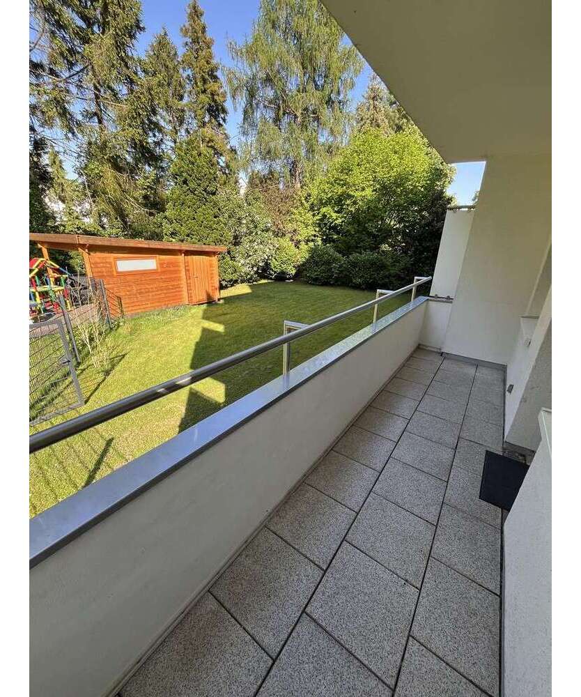 Wohnung zum Mieten in Düsseldorf 874 € 76 m²