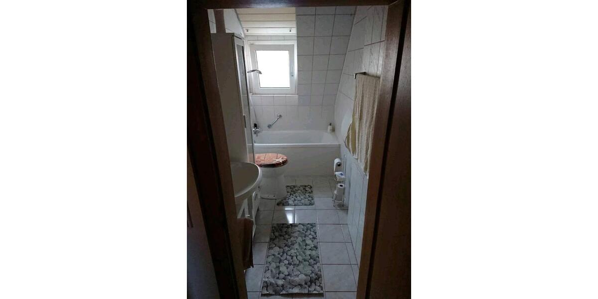 Etagenwohnung Wermelskirchen - 3.5 Zimmer, 60 m&sup2;, 126.500&euro; | Angebot:27101440