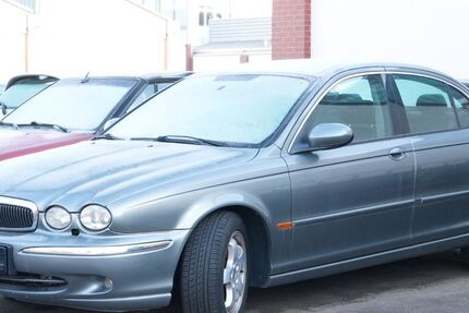 Jaguar X-Type 185.000 km 2.800 &euro; Düsseldorf 40547