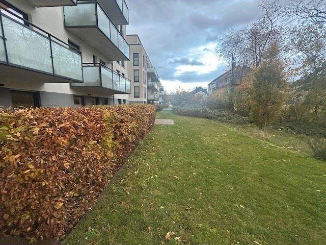 2 Zimmer Erdgeschosswohnung mit großzügigem Wohnambiente, EBK und Terrasse - Duschbad barrierefrei 2 zimmer