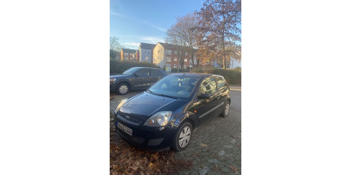 Ford Fiesta 211.700 km 800 &euro; Monheim 40789