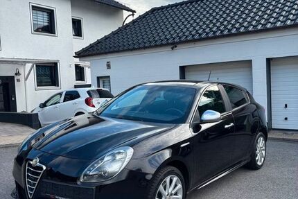 Alfa Romeo Giulietta 175.600 km 7.000 &euro; Hagen 58135
