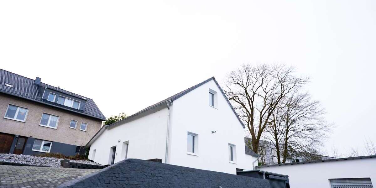 Haus zum Kaufen in Remscheid 399.000 € 152 m² 5 zimmer