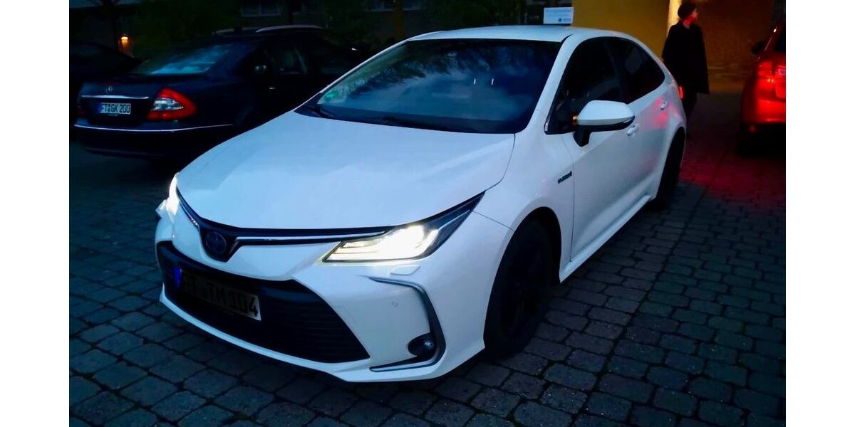 Toyota Corolla 103.000 km 18.750 &euro; Monheim 40789