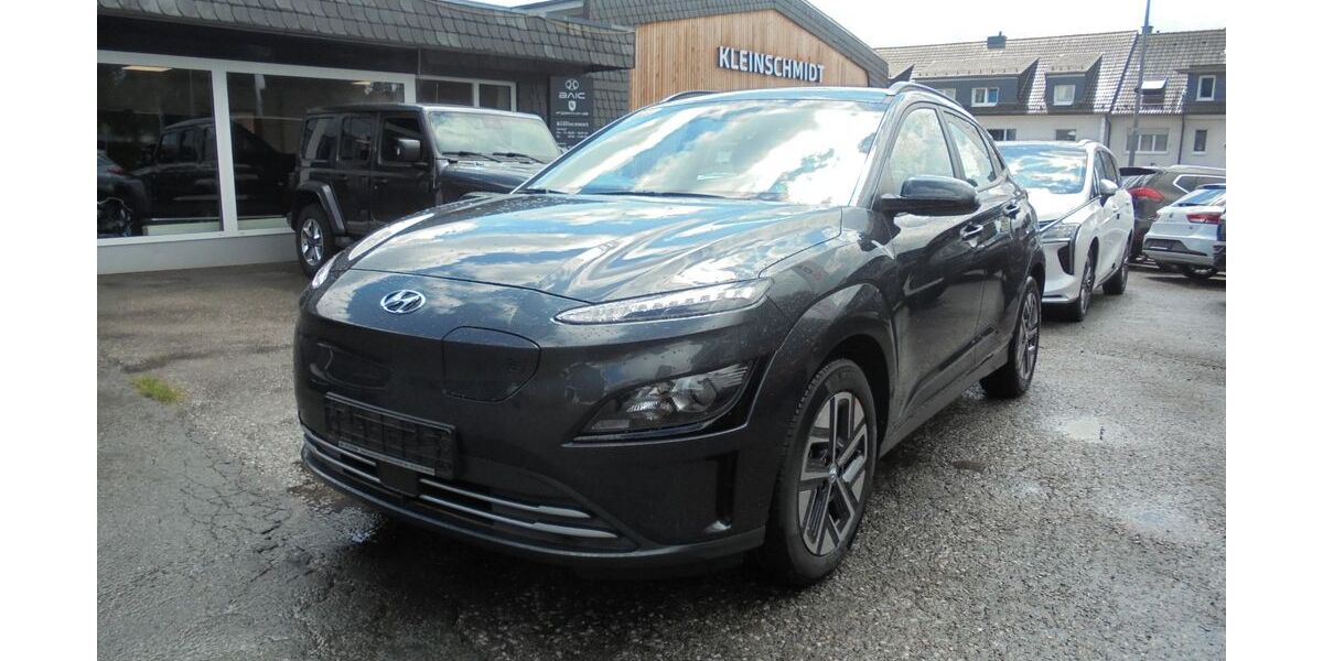 Hyundai KONA 22.800 km 19.990 &euro; Radevormwald 42477
