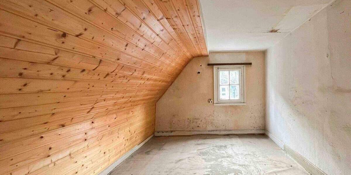 Einfamilienhaus Solingen Gräfrath - 6 Zimmer, 108 m&sup2;, 160.000&euro; | Angebot:25781326