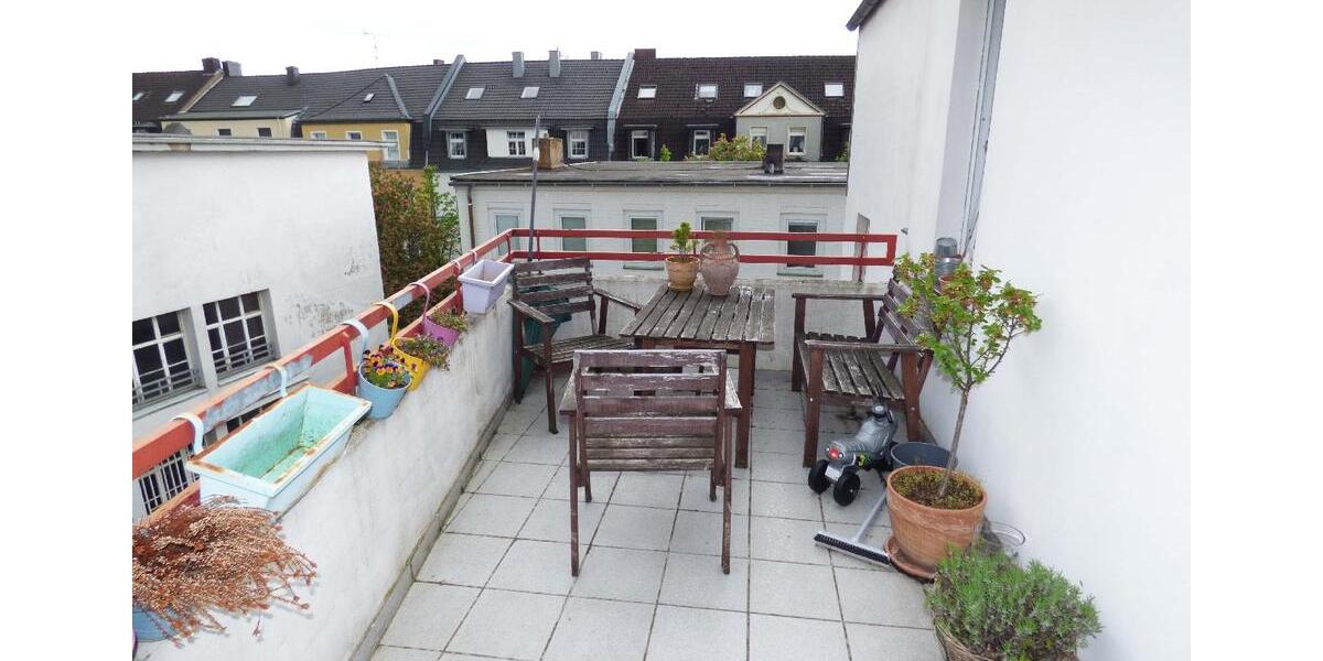 Dachgeschoßwohnung Leverkusen Opladen - 3 Zimmer, 102 m&sup2;, 850&euro; | Angebot:25781074