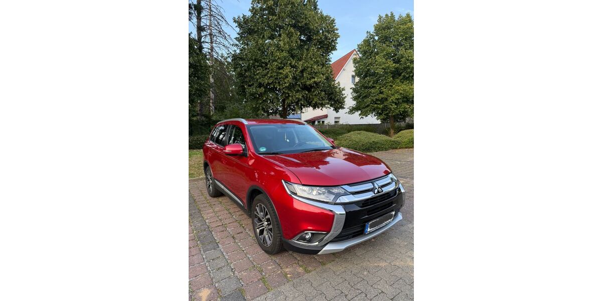 Mitsubishi Outlander 65.000 km 16.400 &euro; Solingen 42657
