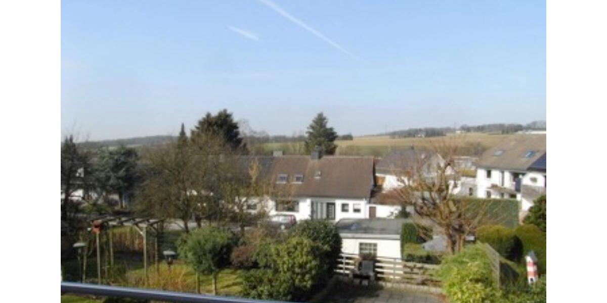 Dönberg: 4-Zi.-Whg.: Garten, Garage, Sauna + Kamin - Ein Traum! 4 zimmer