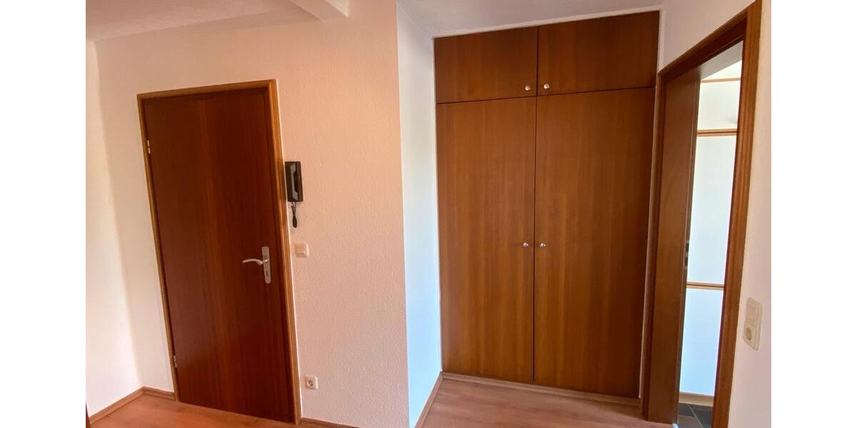 Dachgeschoßwohnung Hilden - 2 Zimmer, 60 m&sup2;, 960&euro; | Angebot:26341655
