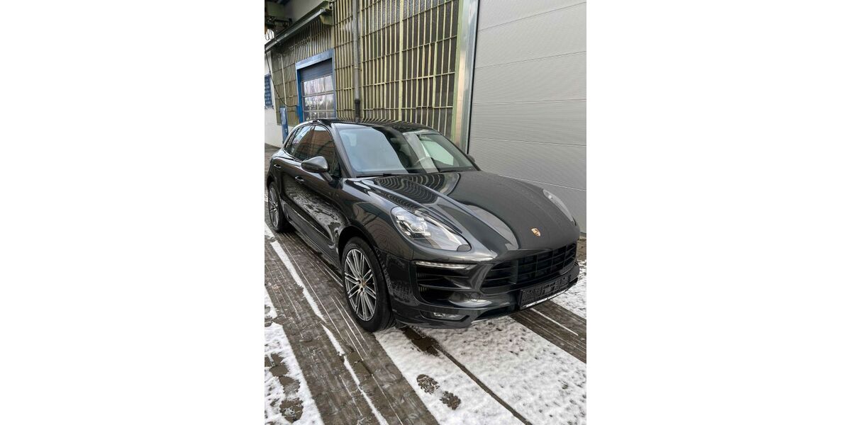 Porsche Macan 92.955 km 34.990 &euro; Düsseldorf 40231