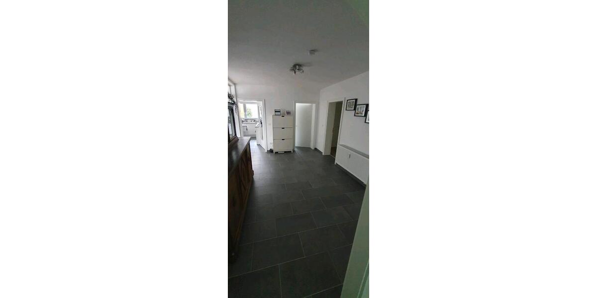 Erdgeschoßwohnung Wuppertal Eckbusch - 3.5 Zimmer, 102 m&sup2;, 1.100&euro; | Angebot:26414749
