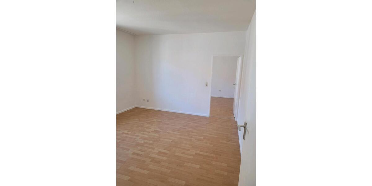 Etagenwohnung Wuppertal Gemarkung Langerfeld - 4 Zimmer, 95 m&sup2;, 800&euro; | Angebot:26399089