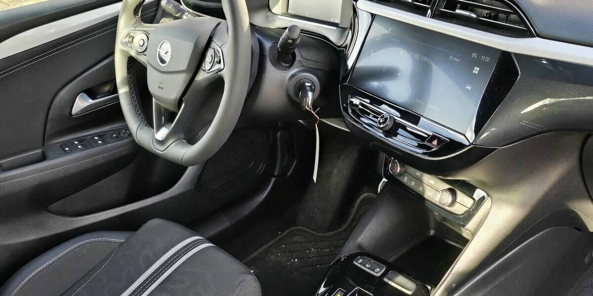Opel Corsa GS Automatik|Winterpaket|ACC|Kamera 17.762 km 18.550 &euro; Wermelskirchen 42929