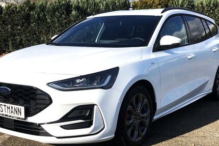 Ford Focus 1.800 km 29.980 € Düsseldorf 40589