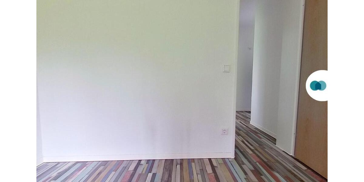 Erdgeschoßwohnung Solingen Wald - 4 Zimmer, 103 m&sup2;, 699&euro; | Angebot:25751931