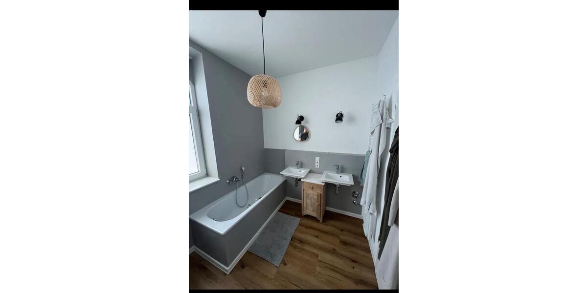 Erdgeschoßwohnung Düsseldorf Stadtbezirk 2 - 2 Zimmer, 95 m&sup2;, 1.050&euro; | Angebot:26413862