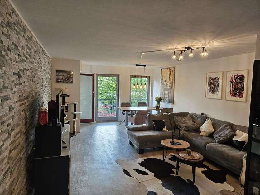 Wohnung zum Kaufen in Düsseldorf 365.000 € 87 m²