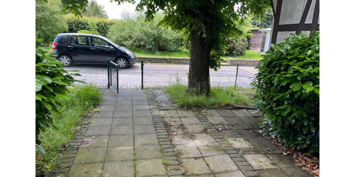 Erdgeschoßwohnung Wermelskirchen - 2 Zimmer, 75 m&sup2;, 750&euro; | Angebot:25720417