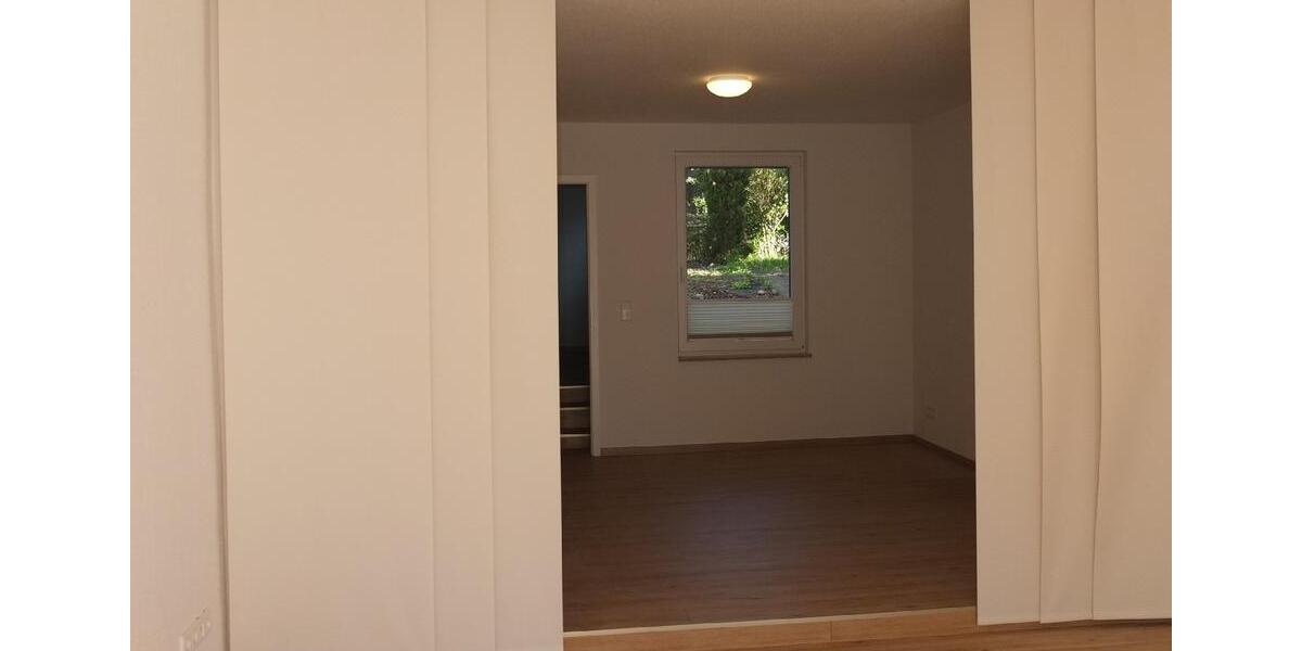 Wunderbar individuelle und angenehme Büro-Servicefläche in Solingen-Wald! zimmer