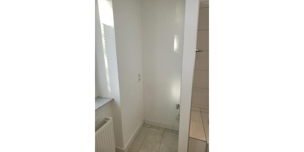 Erdgeschoßwohnung Wuppertal Arrenberg - 2 Zimmer, 67 m&sup2;, 695&euro; | Angebot:26396568