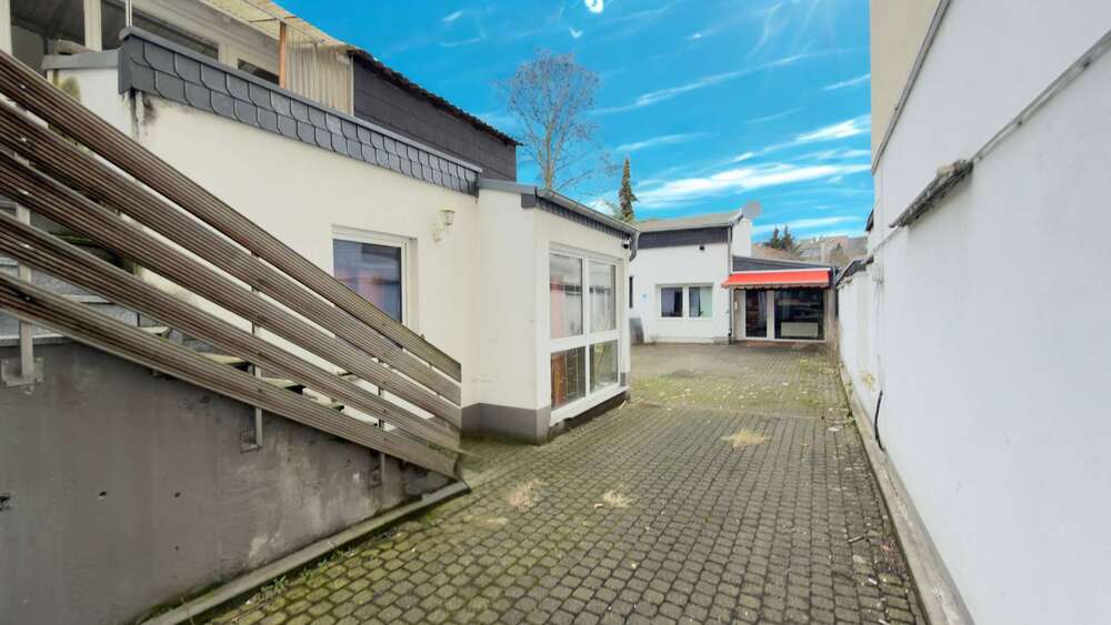 Wohn- und Geschäftshaus mit Baugenehmigung & Entwicklungspotenzial in 1A-Lage - Wohn- & Geschäftshaus Leverkusen Wiesdorf | Angebot:25832223