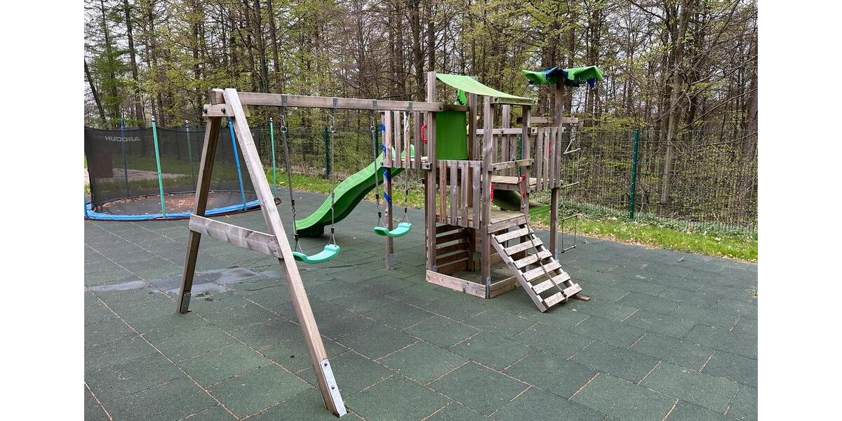 Freistehendes Einfamilienhaus mit Großen Grundstück 5 zimmer