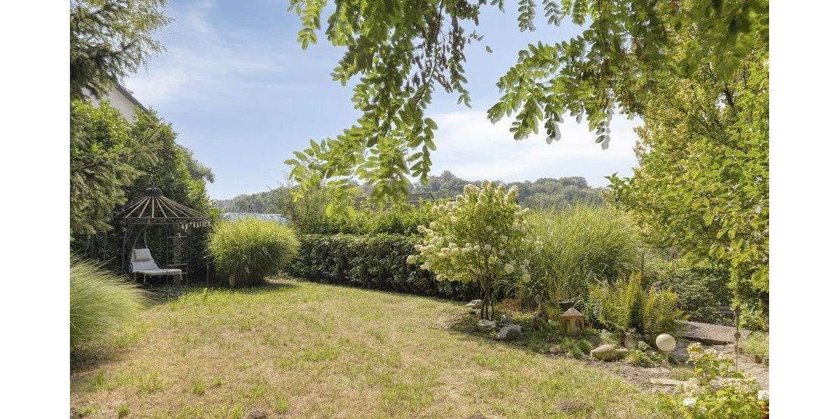 Bergisches Fachwerkhaus mit kleinen Schönheitsfehlern sucht neue Eigentümer - Einfamilienhaus Leverkusen Bergisch Neukirchen | Angebot:25319174