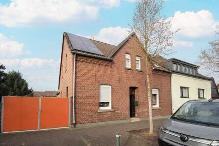 Haus sucht Handwerker: Sanierungsbedürftiges Einfamilienhaus in Dormagen-Delrath mit Ausbaupotential 8 zimmer