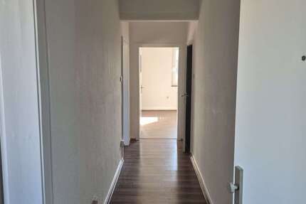 Wohnung Düsseldorf Oberbilk - 2.5 Zimmer, 60 m&sup2;, 650&euro; | Angebot:26888225