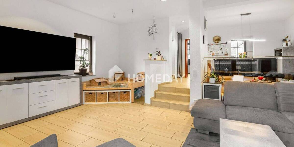 Reihenendhaus Hückeswagen Innenstadt - 8 Zimmer, 170 m&sup2;, 495.000&euro; | Angebot:26189383