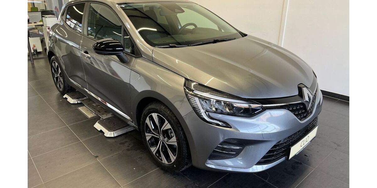 Renault Clio 4.900 km 18.480 &euro; Langenfeld 40764