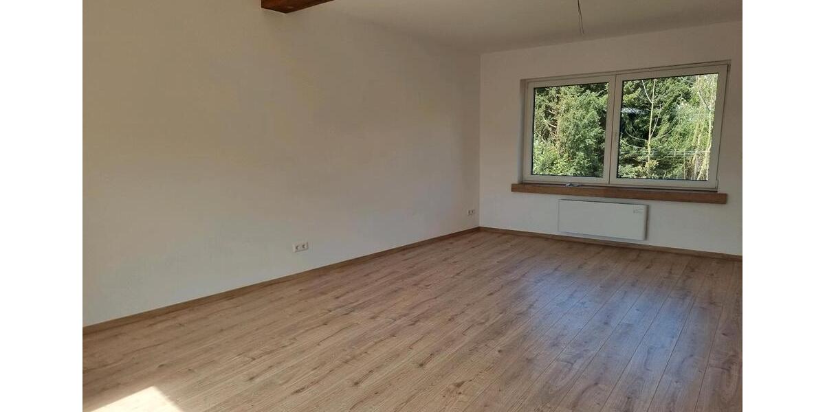 Etagenwohnung Erkrath - 4 Zimmer, 90 m&sup2;, 1.400&euro; | Angebot:25407471