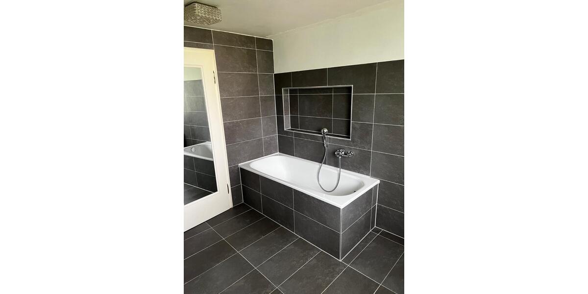 Erdgeschoßwohnung Wuppertal Gemarkung Nächstebreck - 2 Zimmer, 98 m&sup2;, 870&euro; | Angebot:26126068