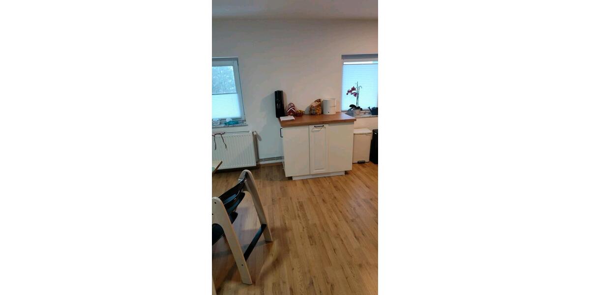 2. Etage moderne u helle 78m² DG-Wohnung 3.5 zimmer