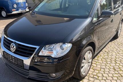 VW Touran 367.000 km 2.700 &euro; Hilden 40724