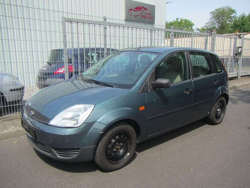 Ford Fiesta 146.400 km 1.600 € Düsseldorf 40235