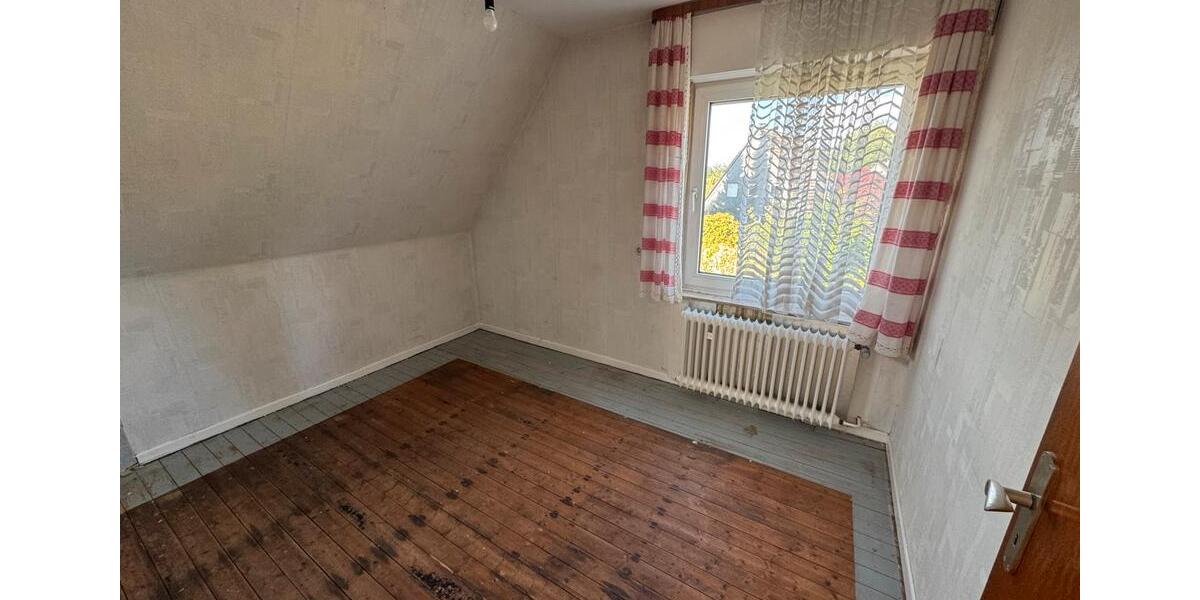 Einfamilienhaus Wermelskirchen - 5 Zimmer, 154 m&sup2;, 350.000&euro; | Angebot:26891934