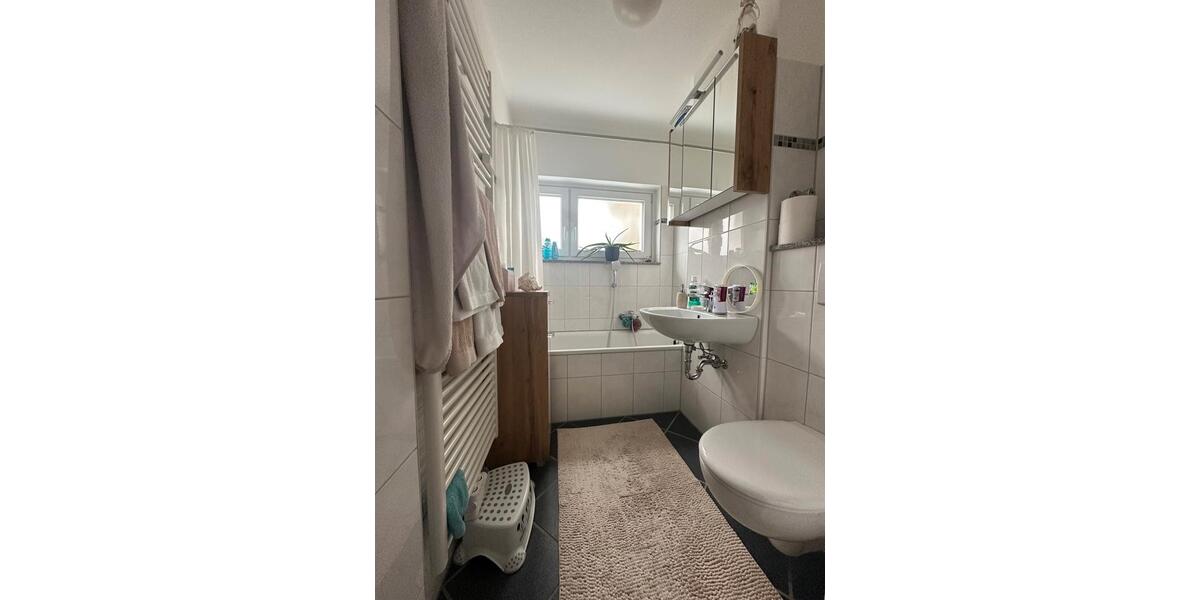 Etagenwohnung Remscheid Gemarkung Bergisch Born - 3 Zimmer, 71 m&sup2;, 500&euro; | Angebot:26262479