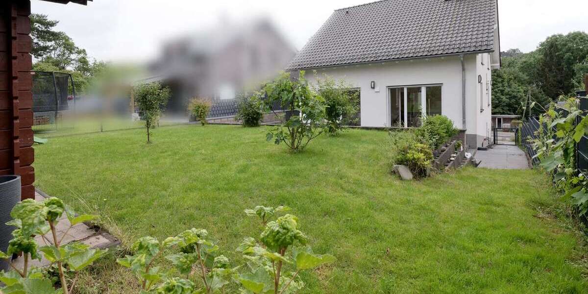 Haus zum Kaufen in Solingen 698.000 € 196 m² 5 zimmer