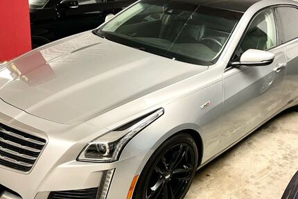 Cadillac CTS 172.000 km 17.850 € Düsseldorf 40472